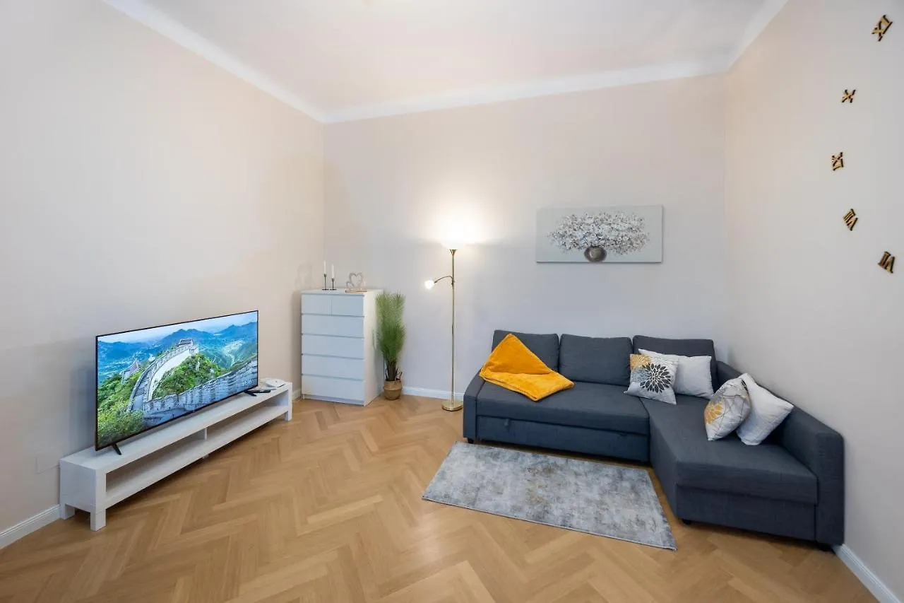 וינה Charming Apartment Near Prater 0*,