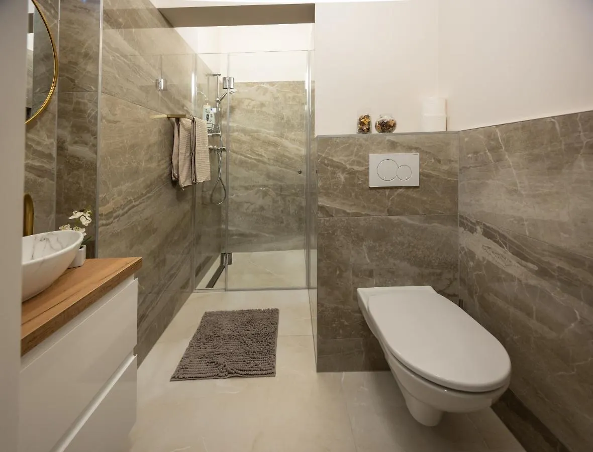 וינה Charming Apartment Near Prater 0*,